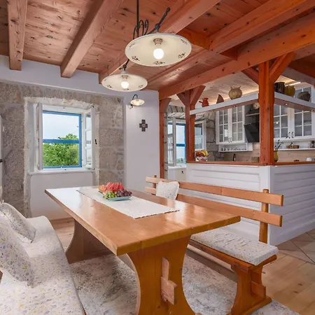 Tatil Evi Villatonka Auf Der Insel Krk- By Interhome Malinska